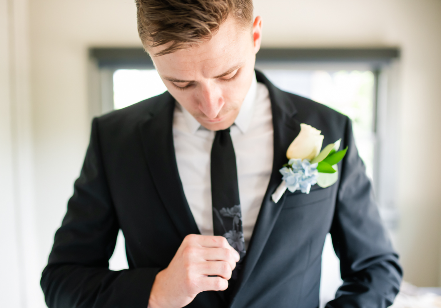 Romantic and Rustic Wedding at The Mill in Windsor | Britni Girard Photography | Colorado based wedding photography and videography team | Groom portraits | Royal Blue and White Wedding | Groomsmen attire from Express
