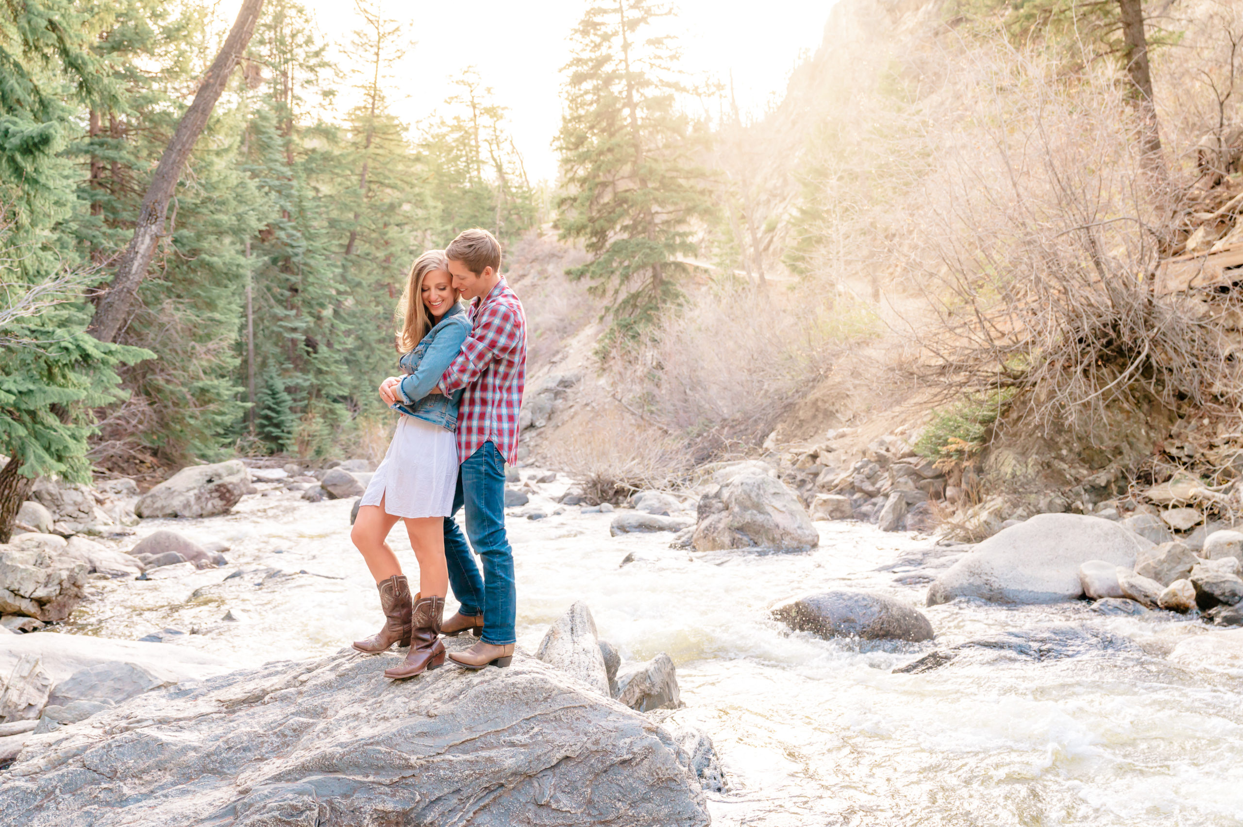 Fish Creek Falls Engagement in Steamboat Springs | Britni Girard Photography | Destination Wedding Photography and Videography Team | Spring hike at sunset