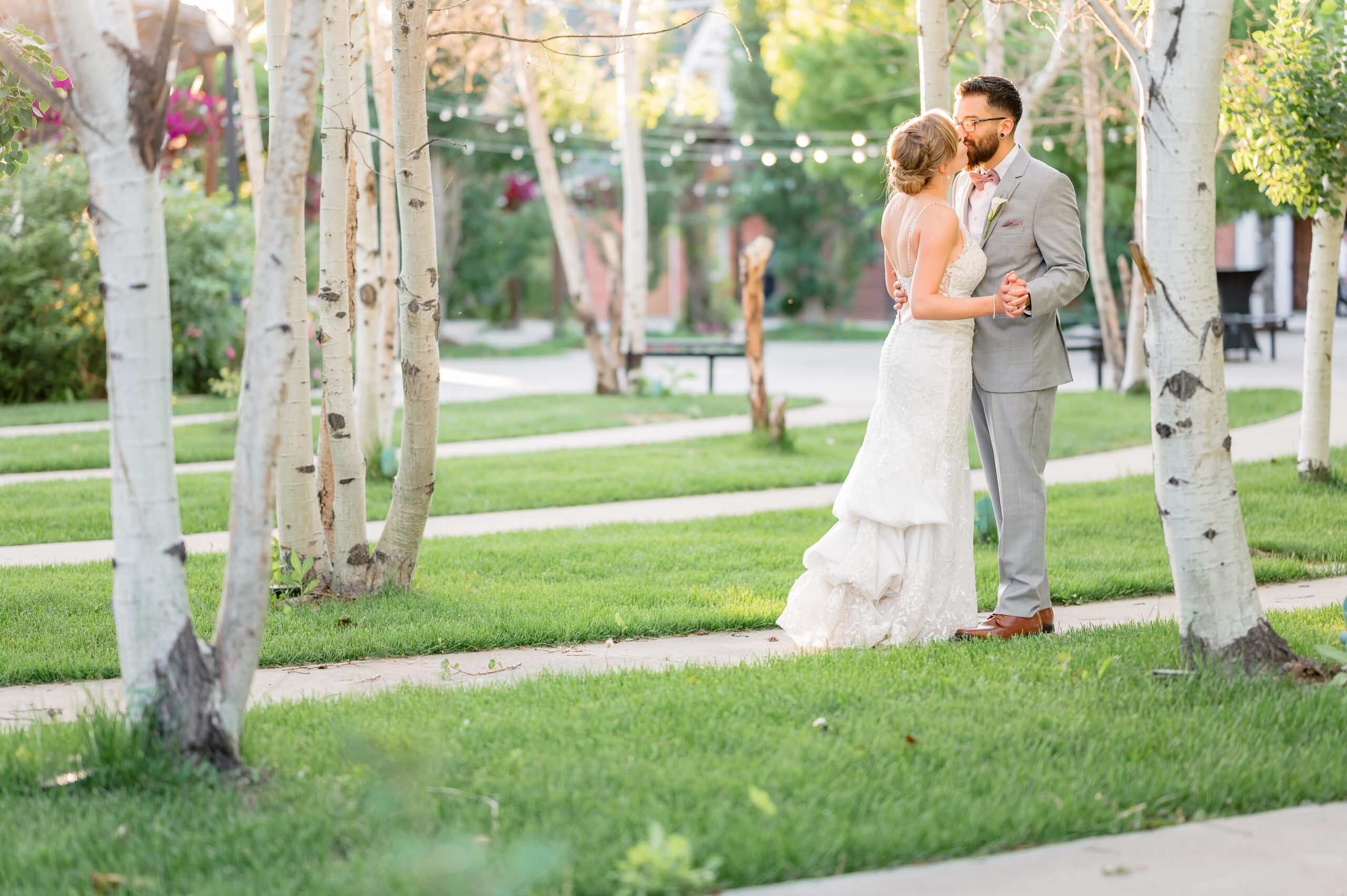 Summer Garden Wedding at Brookside | Britni Girard Photography