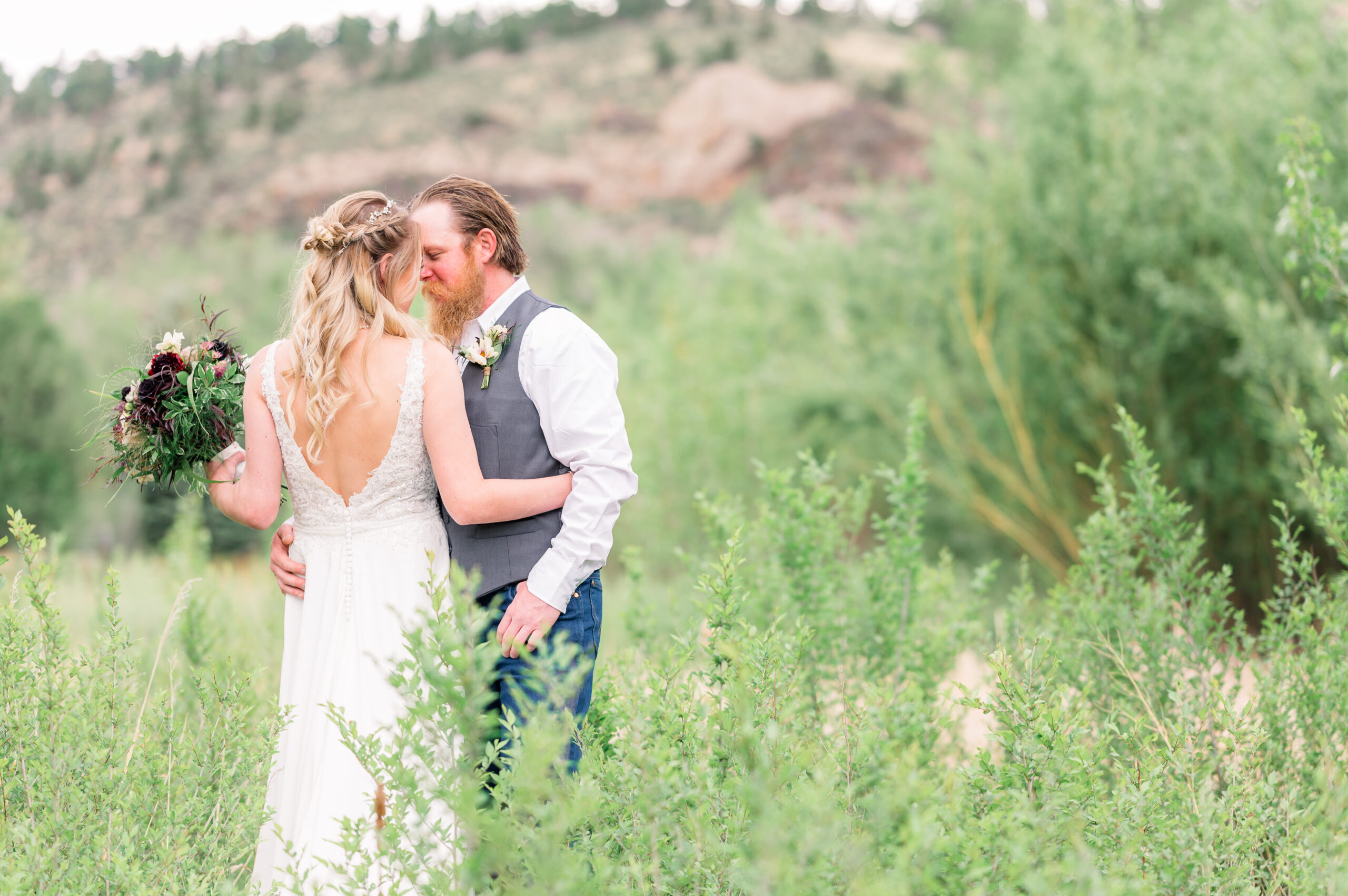 Spring Country Wedding at Sylvan Dale Ranch - Britni Girard Photography
