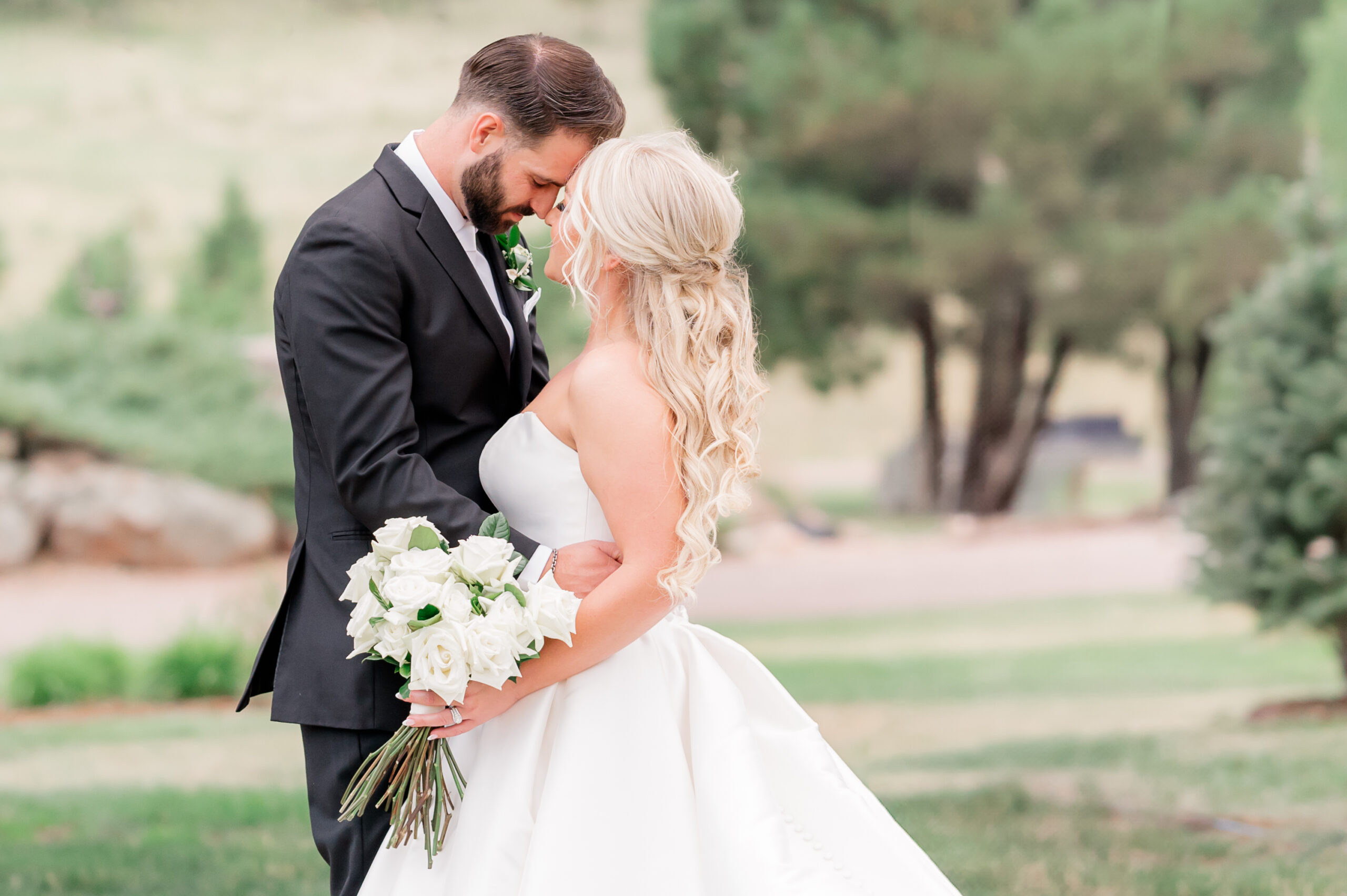 Lauren + Logan Wedding - Britni Girard Photography - Colorado Wedding Photography and Videography - Larkspur Colorado - Flying Horse Ranch